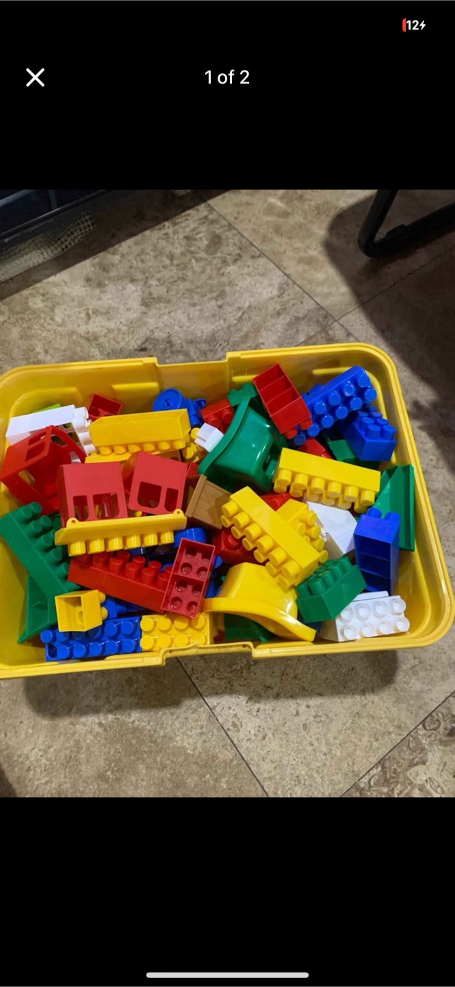 Large colourful building blocks in storage container - photo 2