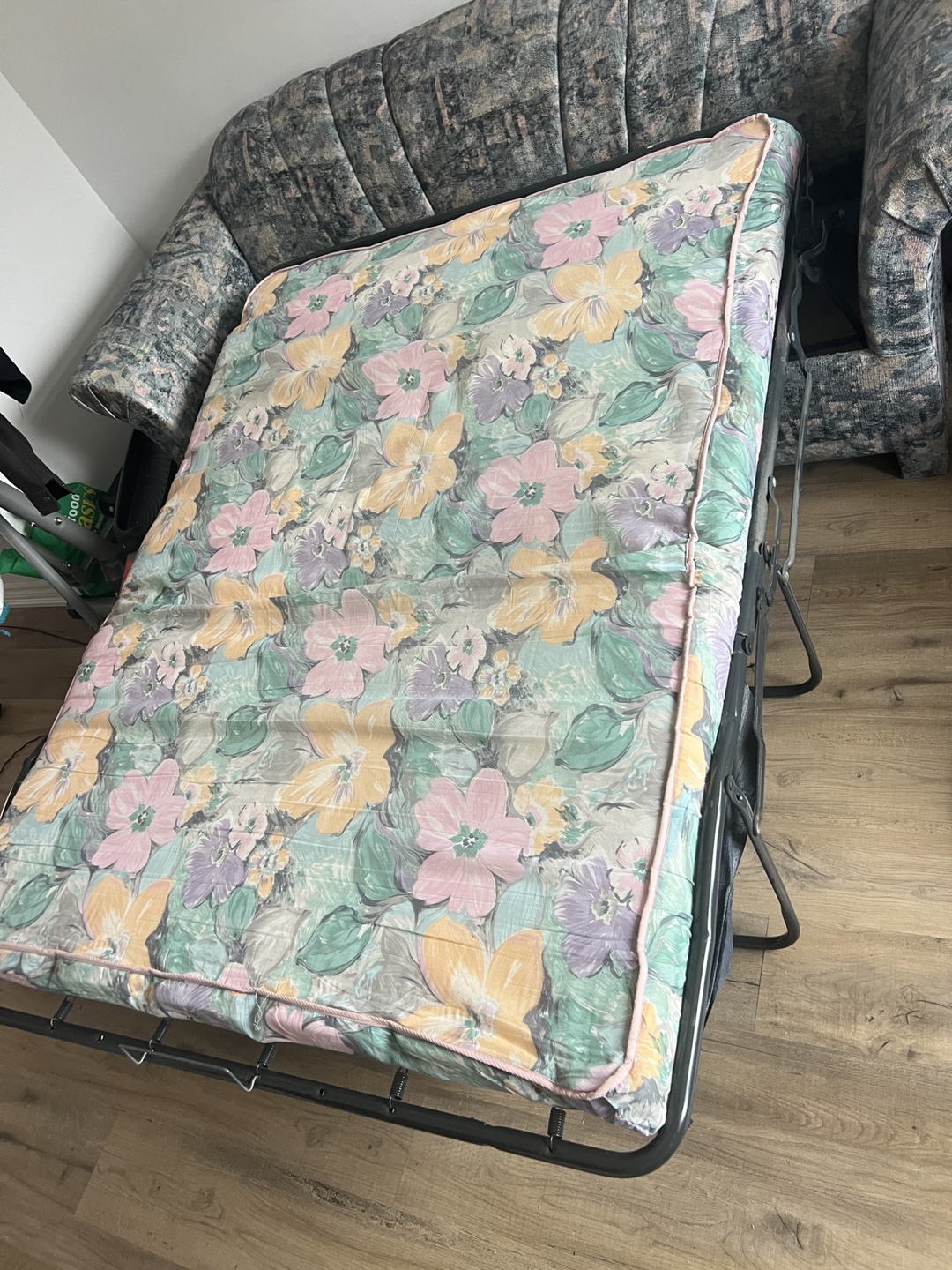 pull-out sofa bed - photo 3