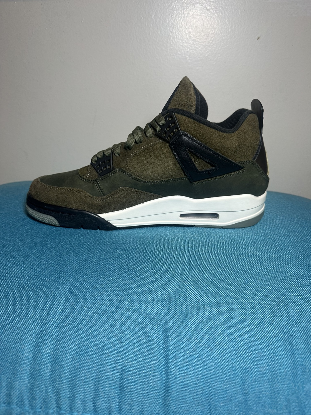 Air Jordan 4 Retro SE Military Olive - photo 3