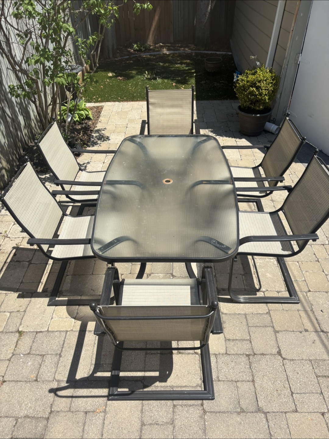 Outdoor Patio Set - 6 Chairs & Table