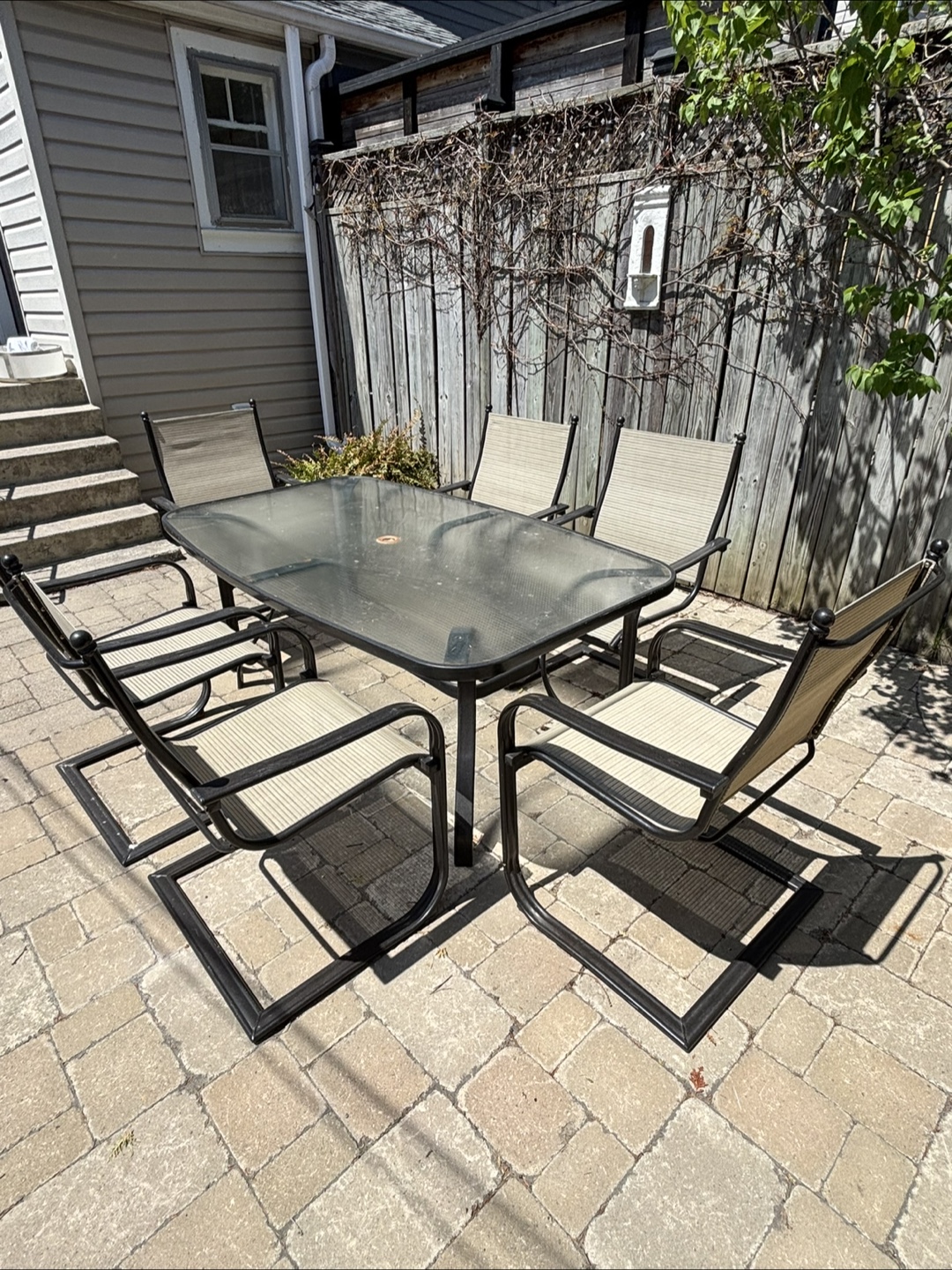 Outdoor Patio Set - 6 Chairs & Table - photo 4