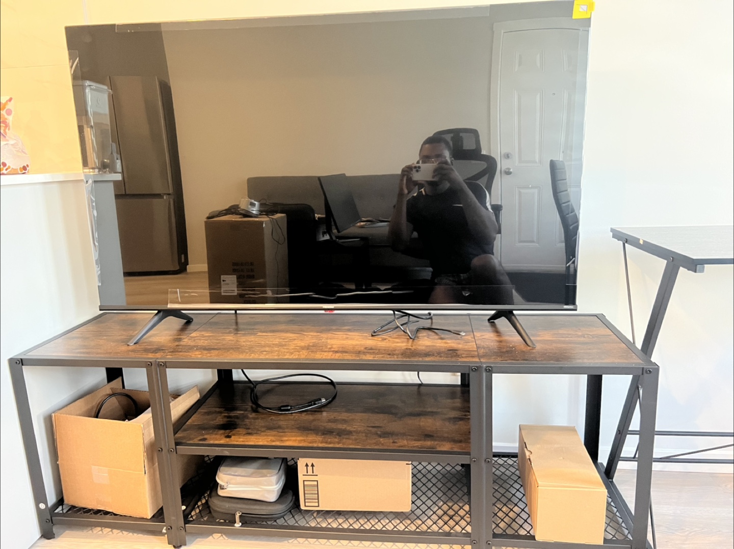 Hisense 55 Inch Smart TV with Stand
