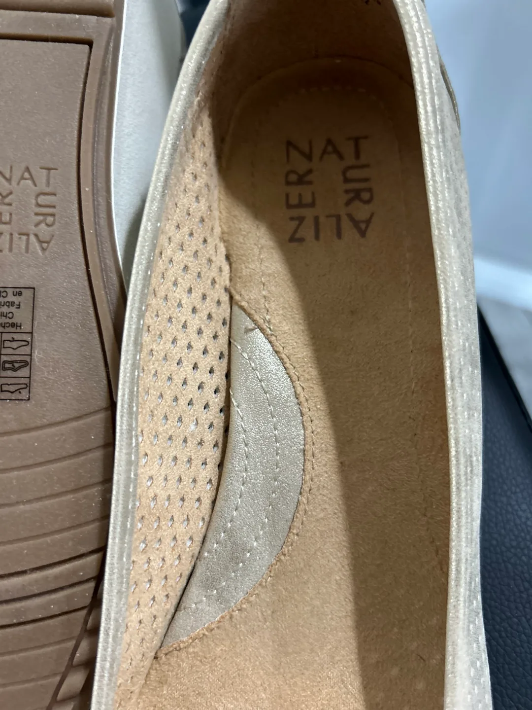 Naturalizer Women's soft wedge Shoes image indicator(5)