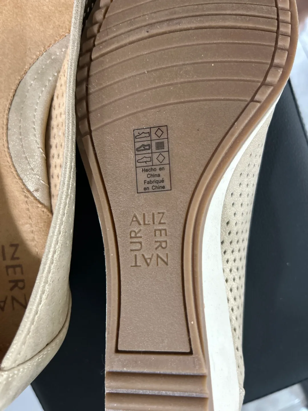 Naturalizer Women's soft wedge Shoes image indicator(4)