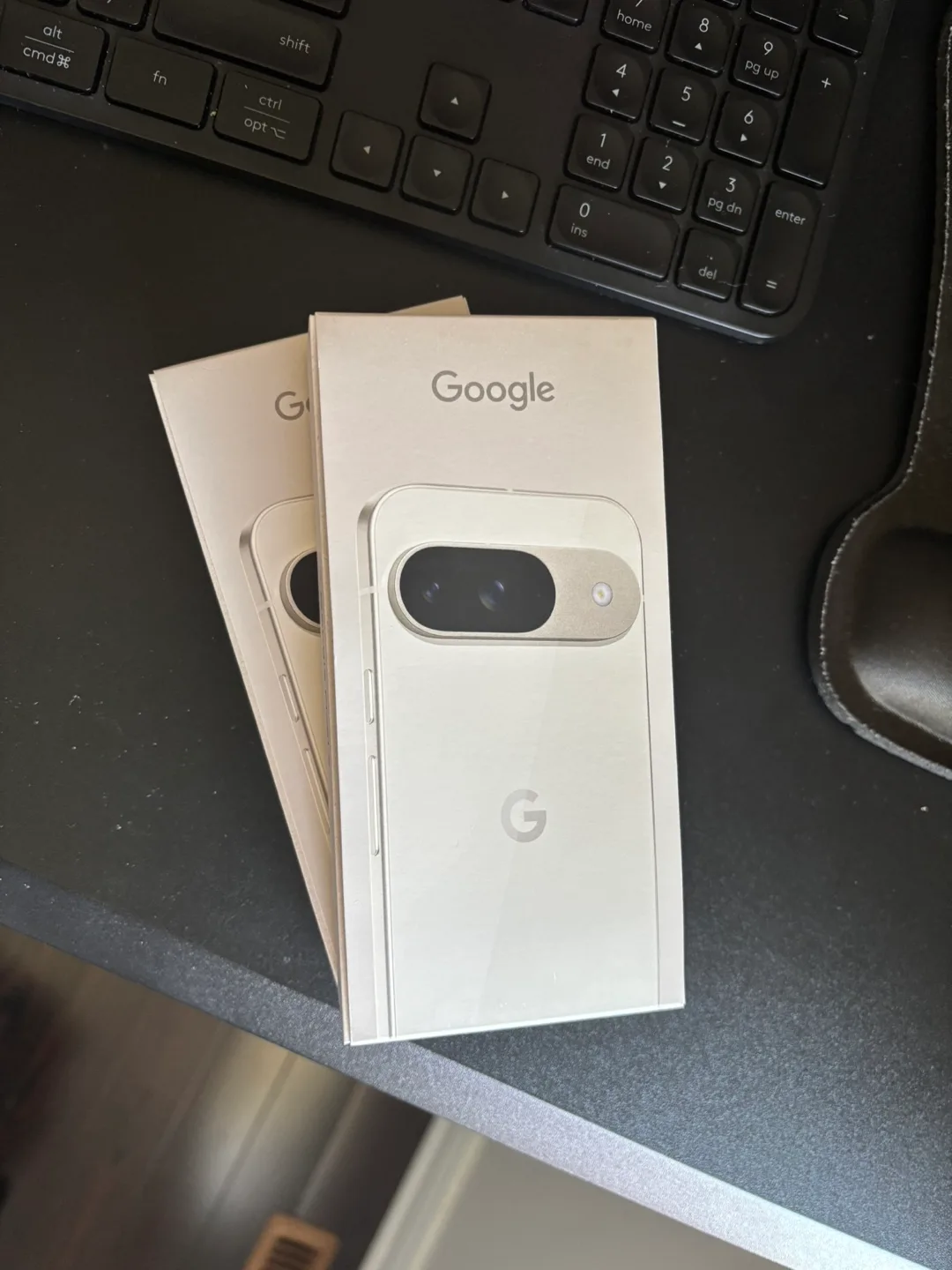 PIXEL 9 UNLOCKED BNIB SEALED thumbnail