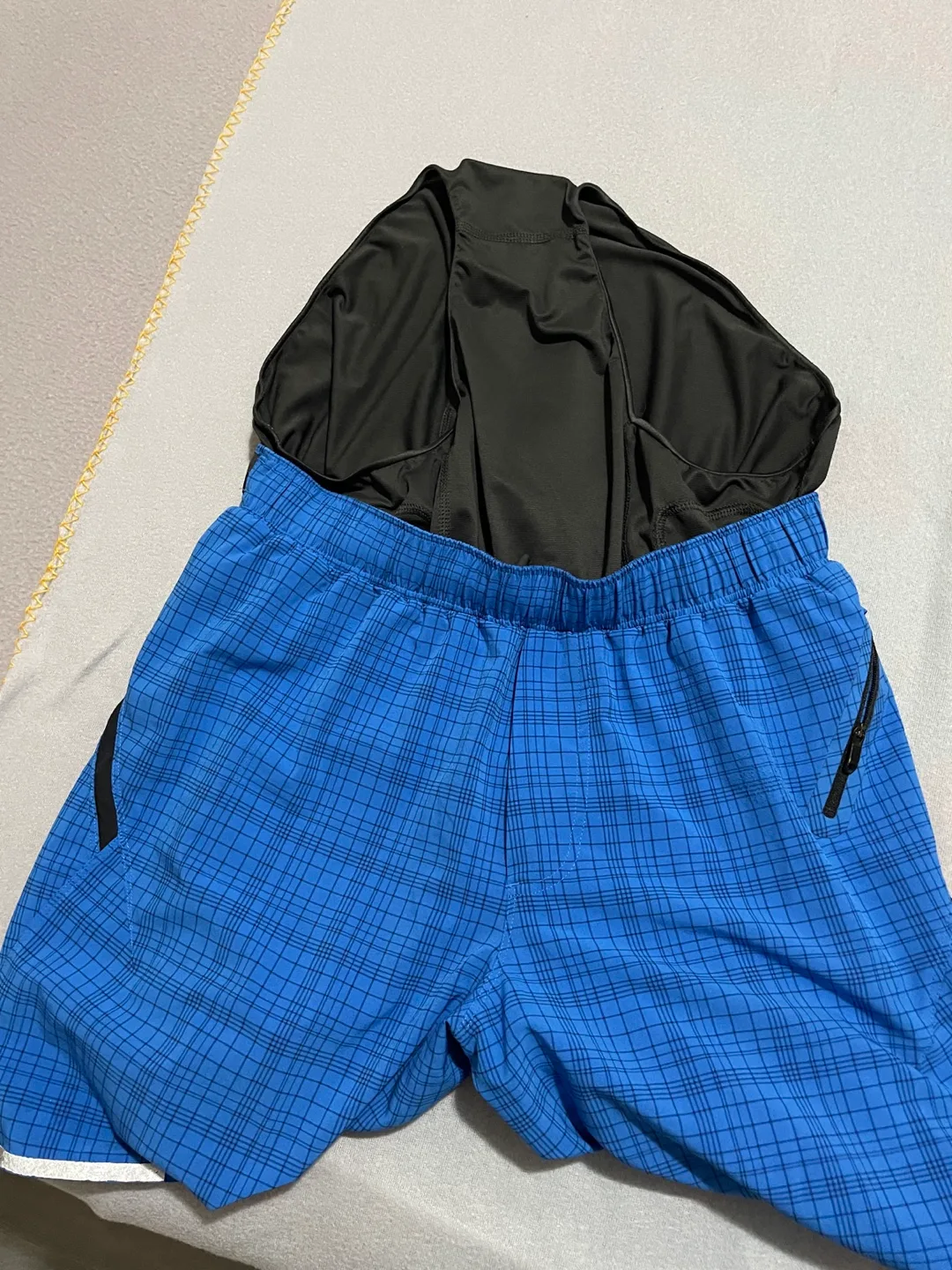 Lululemon metal vent training or running shorts 🏒 image indicator(4)