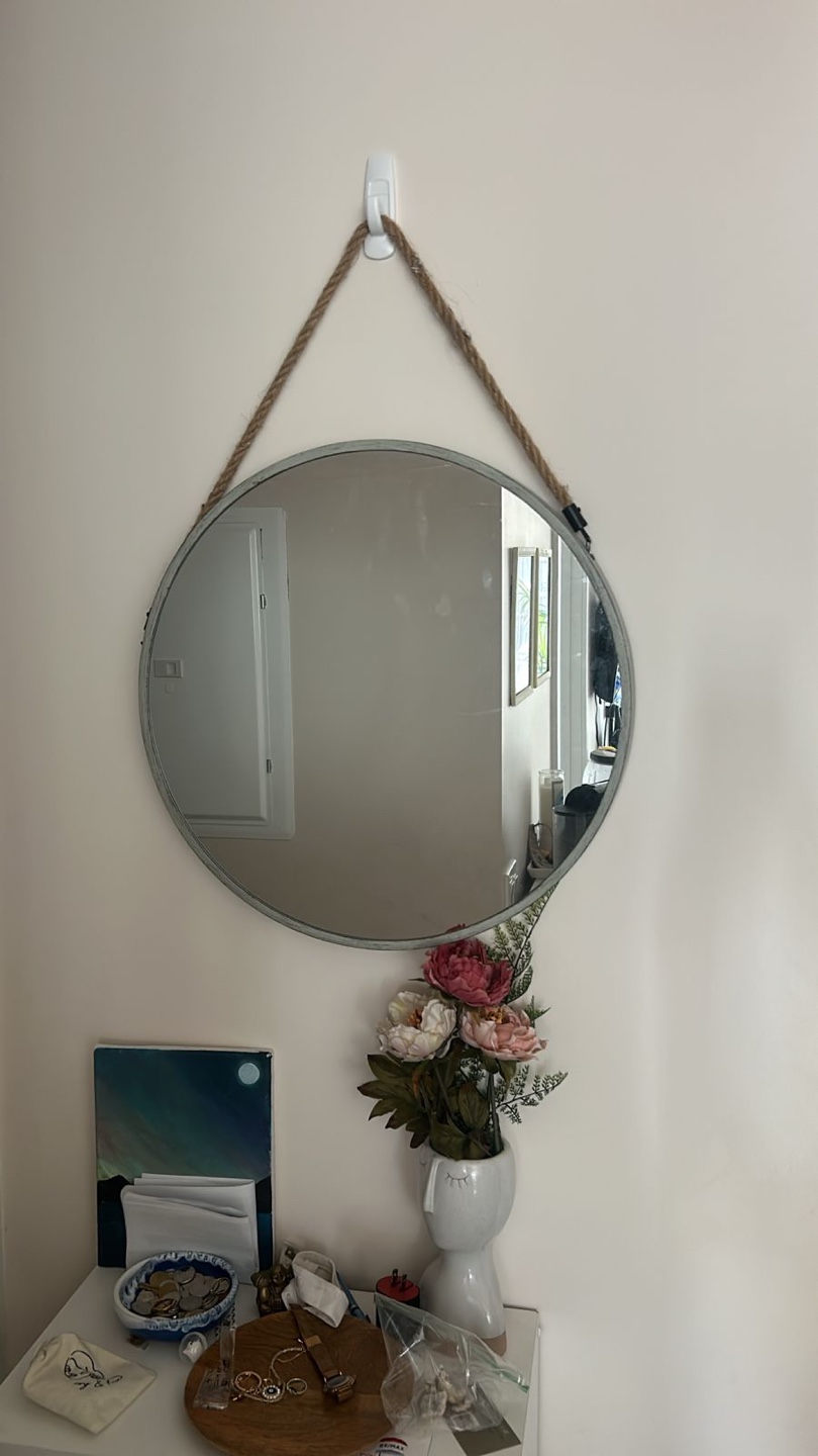Round Mirror