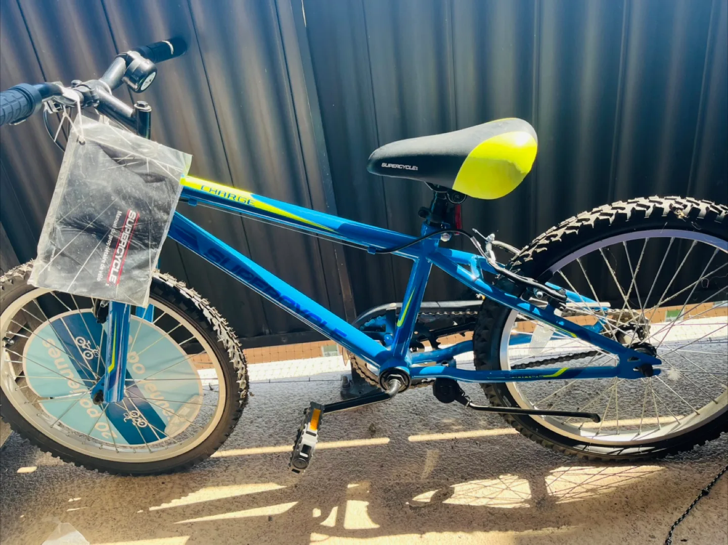 Supercycle Youth 20" Blue and Yellow Bicycle image indicator(2)