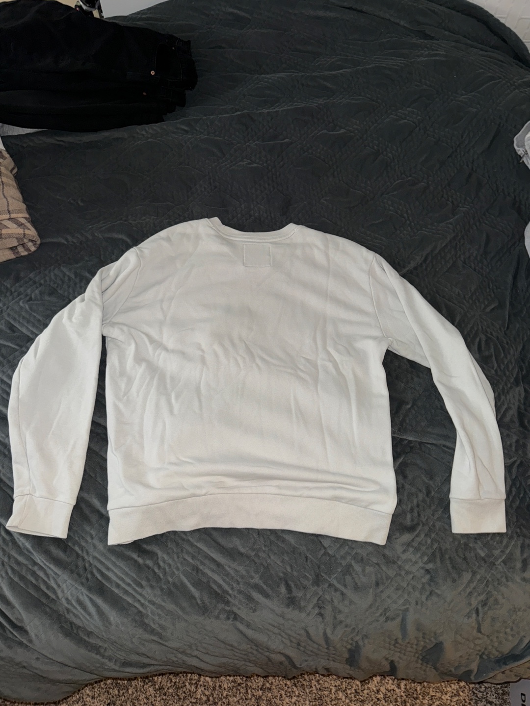 Hollister Relaxed Fit Crewneck Sweatshirt - Medium - photo 2