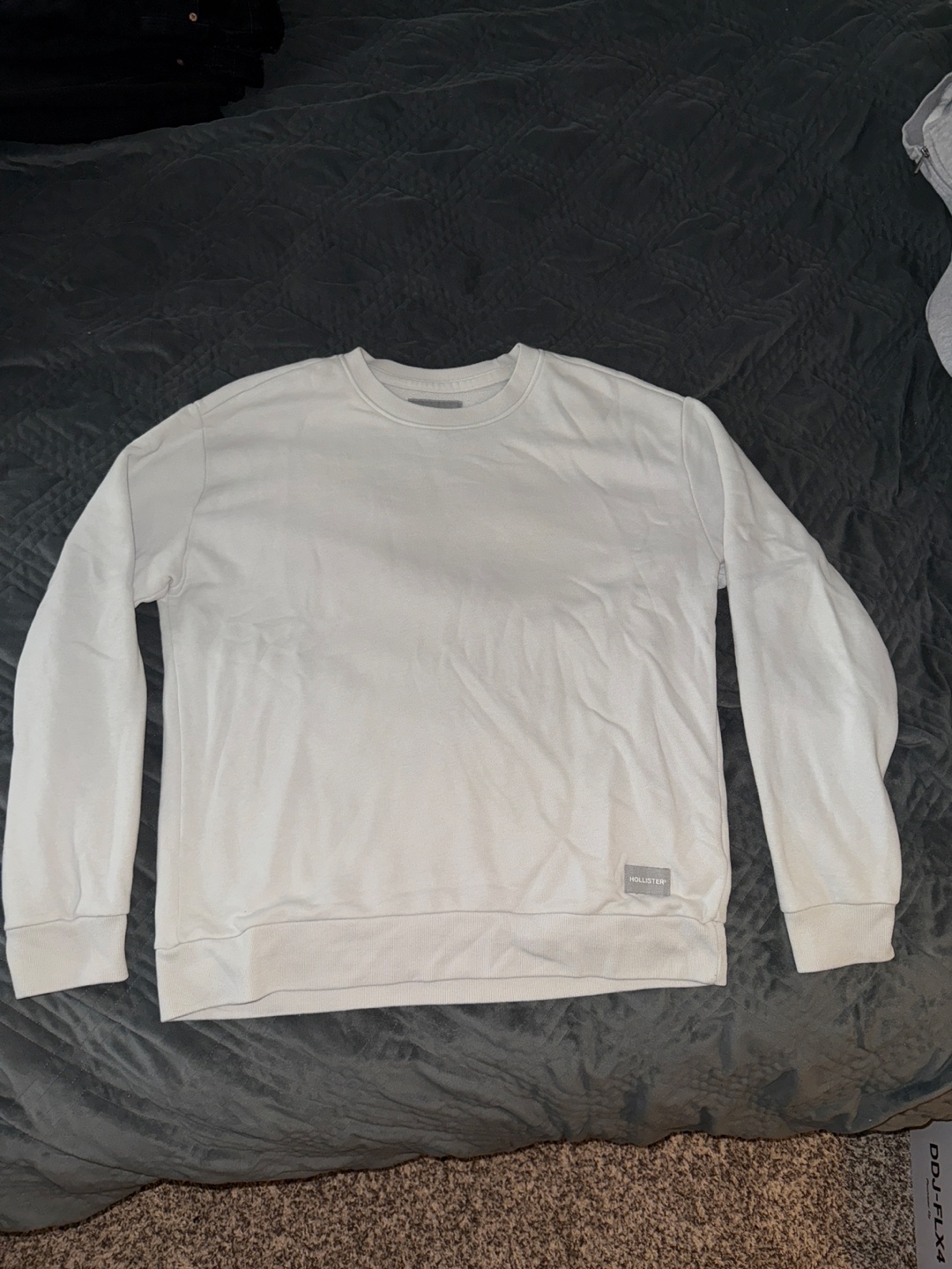 Hollister Relaxed Fit Crewneck Sweatshirt - Medium