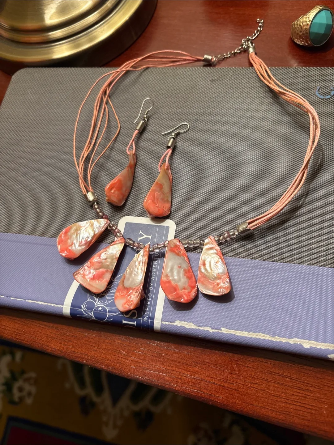 Stunning Coral Shell Necklace and Earring Set thumbnail