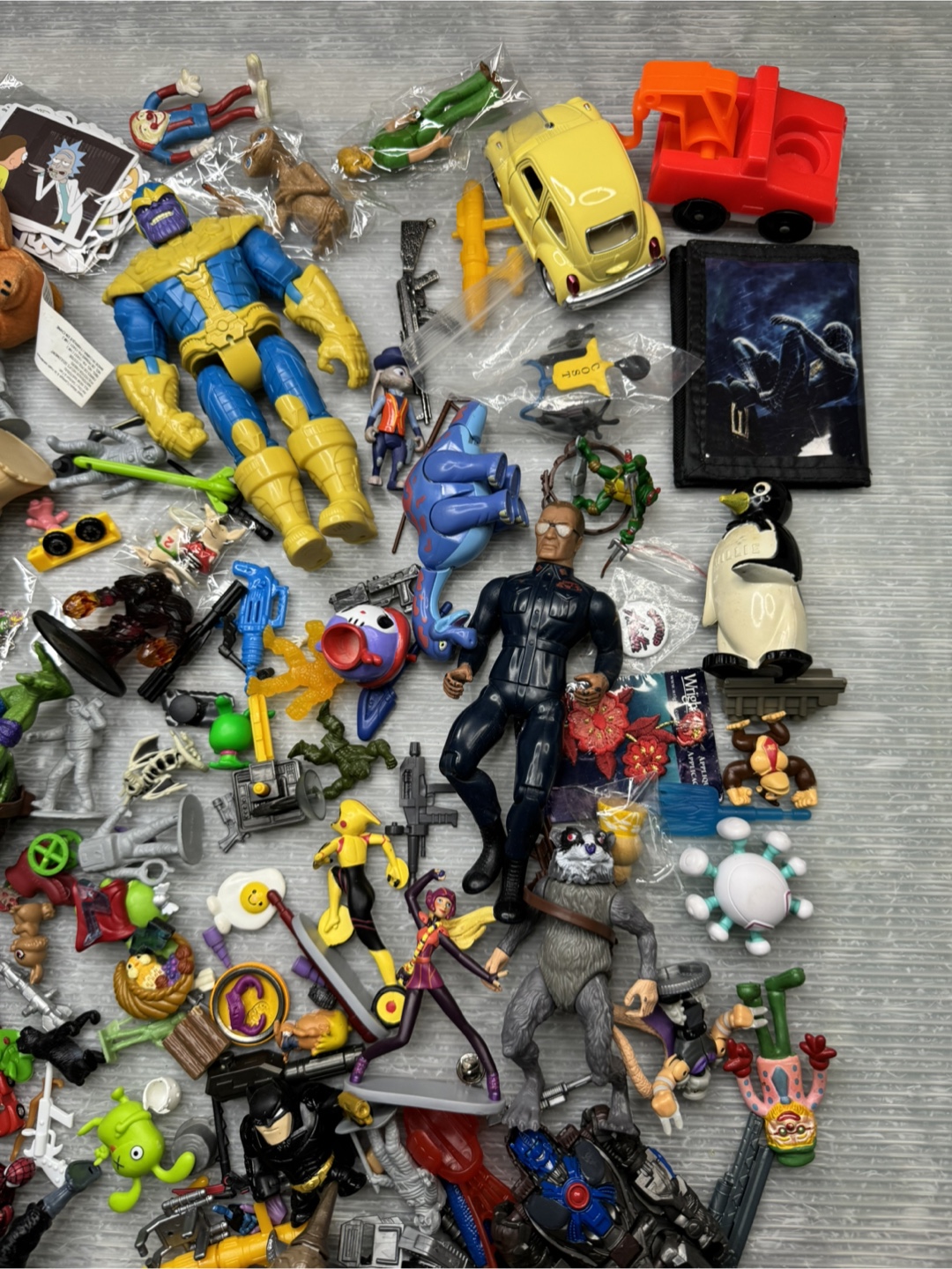 ACTION FIGURE TOY BULK PARTS LOT transformers vintage marvel - photo 3