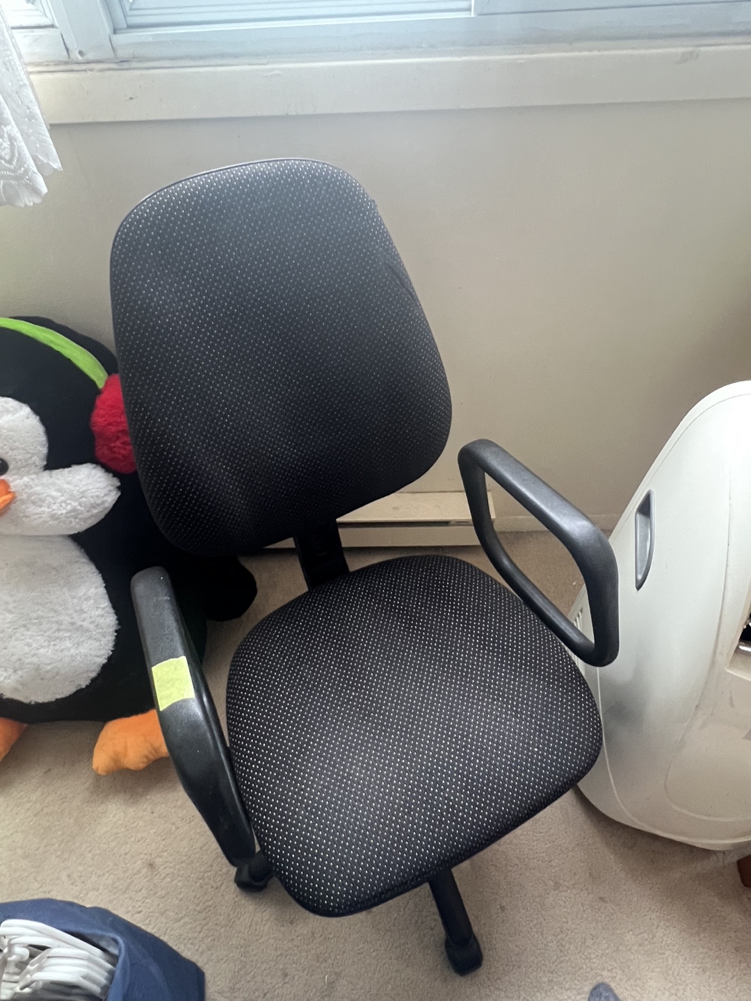Black Office Chair with Arms - photo 2
