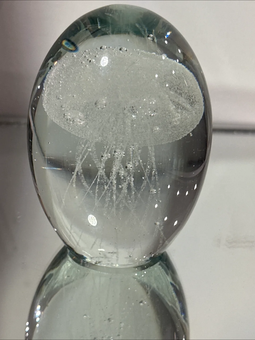Glass Jellyfish Paperweight glow in dark image indicator(3)