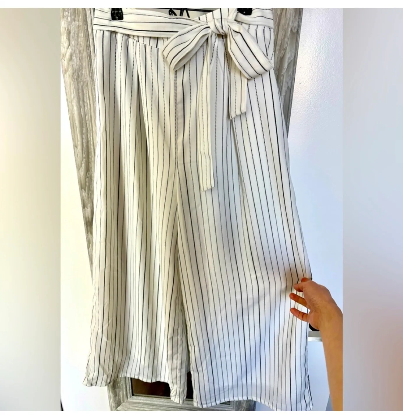 Design Lab Women's White and Black Striped Wide Leg Pants thumbnail