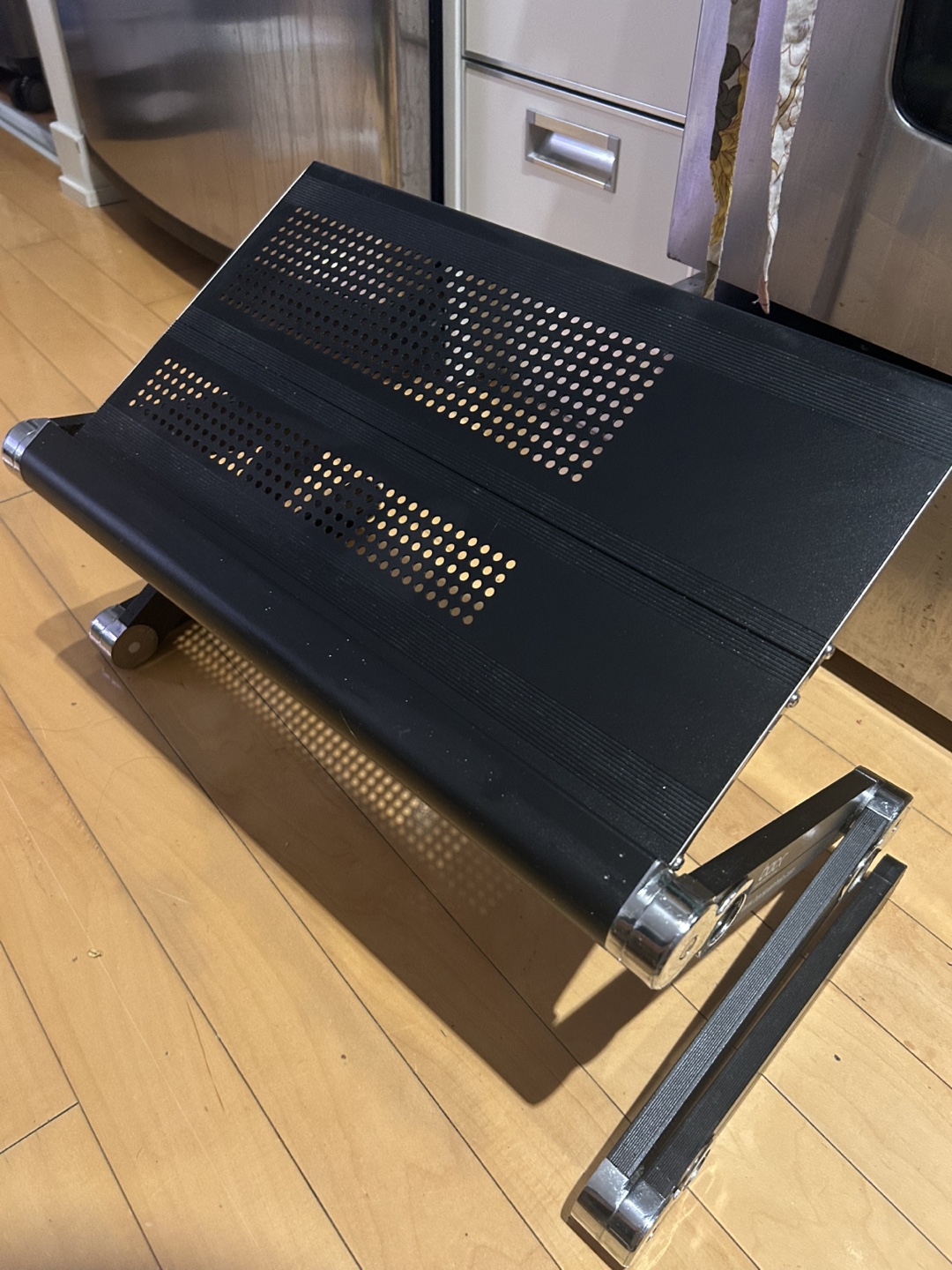Backpainhelp Laptop Stand - photo 2