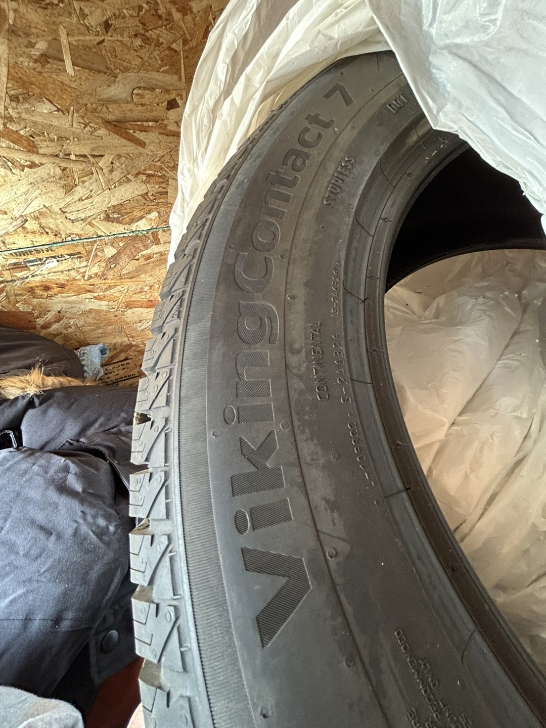 Continental VikingContact 7 Winter Tires - 4 pieces - photo 2