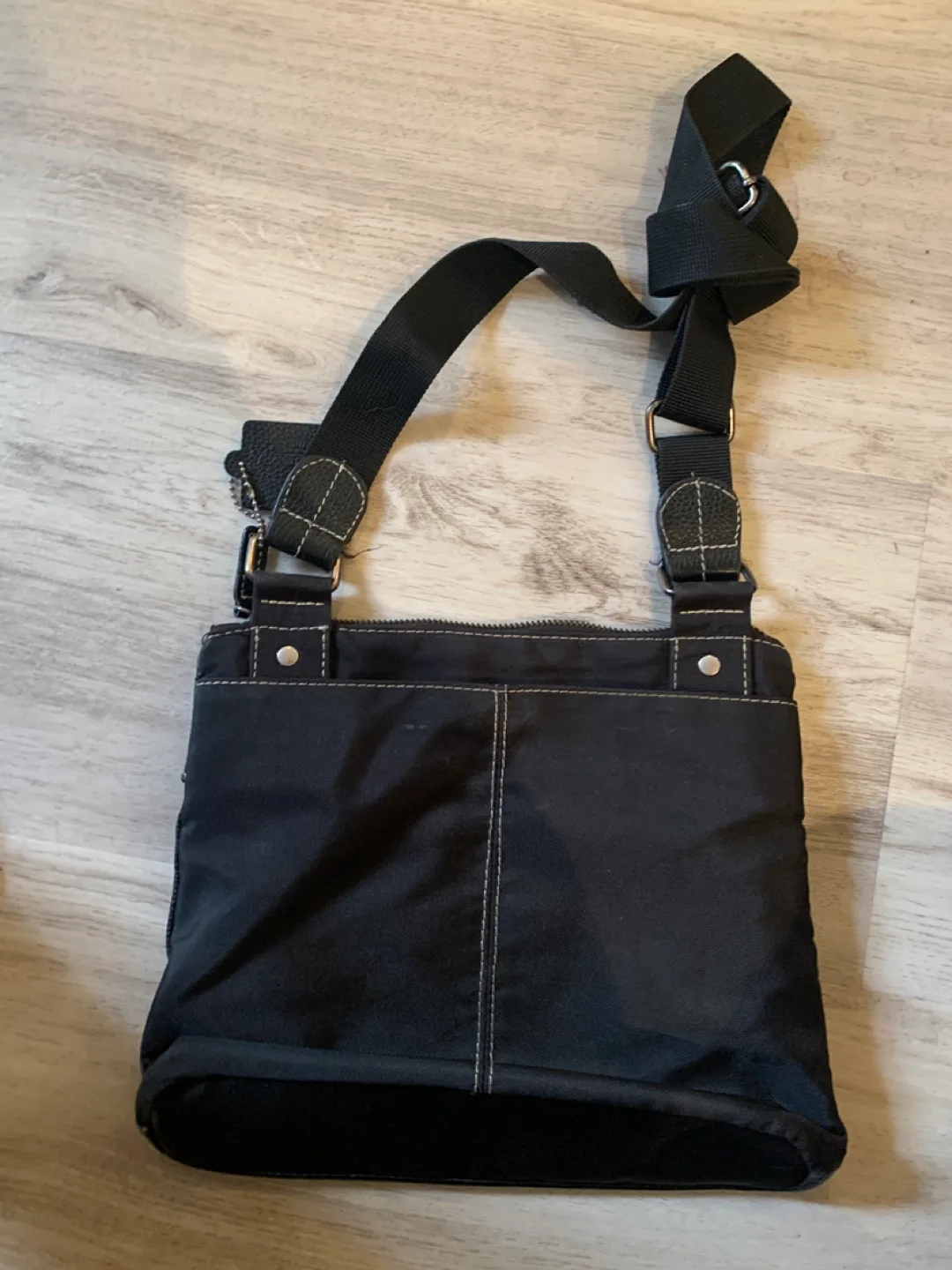 Roots Vintage Leather Bag 🏒 image indicator(4)