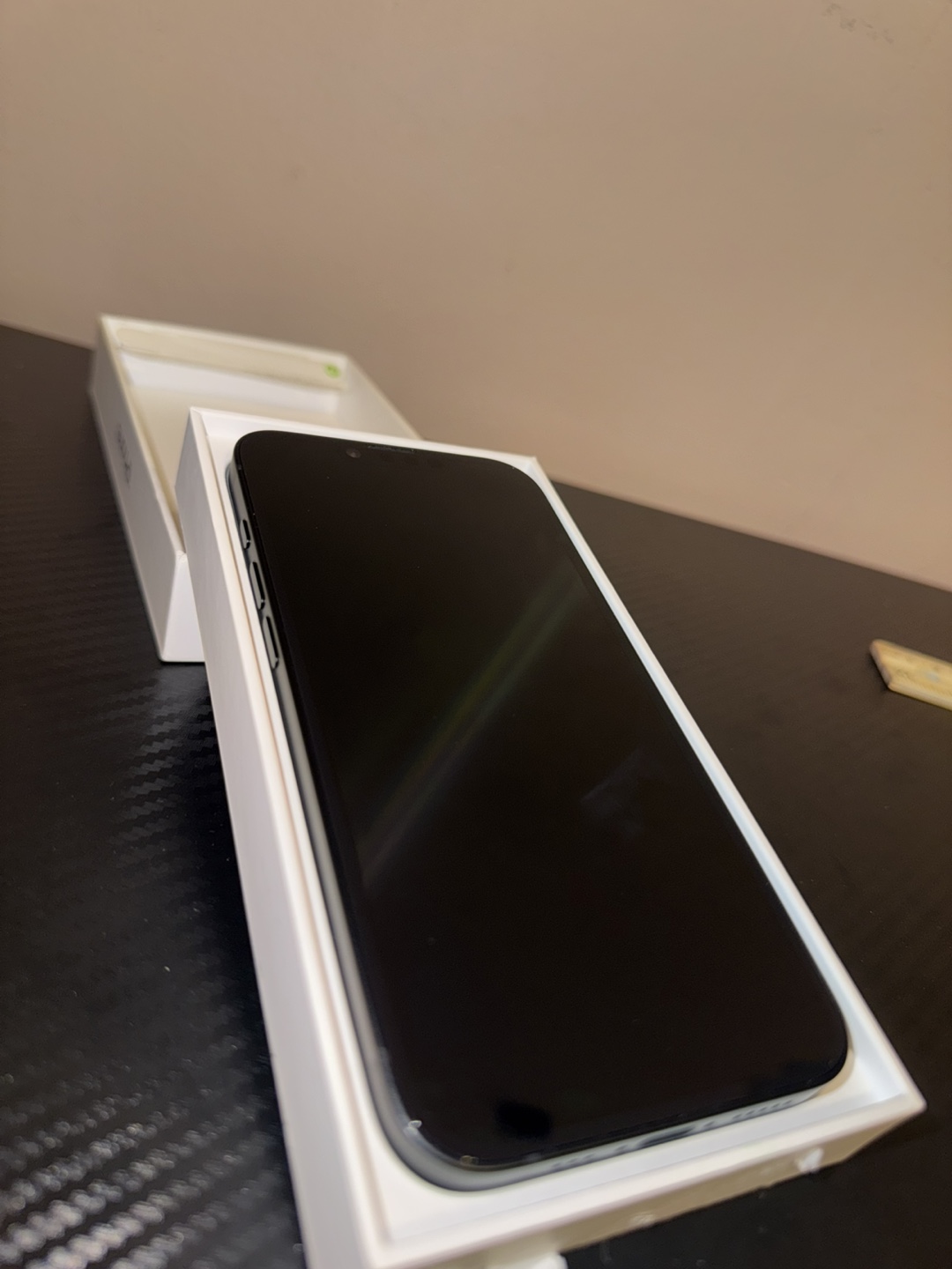 iPhone 16e 128GB Black - New, Unused - photo 4