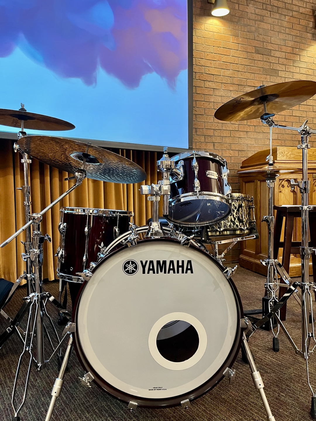 Yamaha Premium Drum Kit - Excellent Condition - photo 2