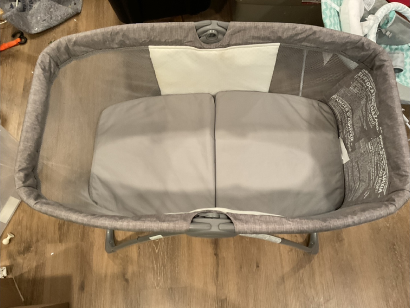 Portable folding Evenflo Bassinet - Grey - photo 2