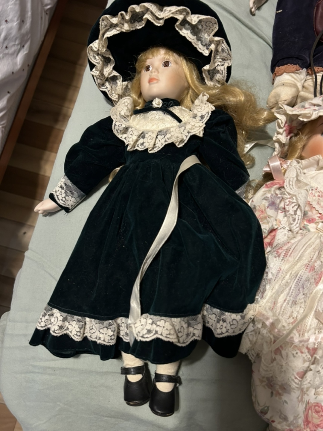 Collection of Seven Porcelain Dolls - photo 2