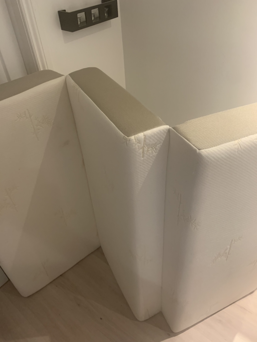 Tri-fold Foam Full Size Mattress 6” Thick - photo 2