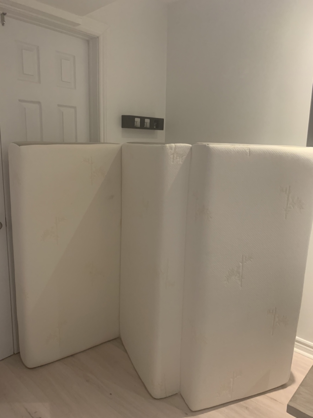 Tri-fold Foam Full Size Mattress 6” Thick