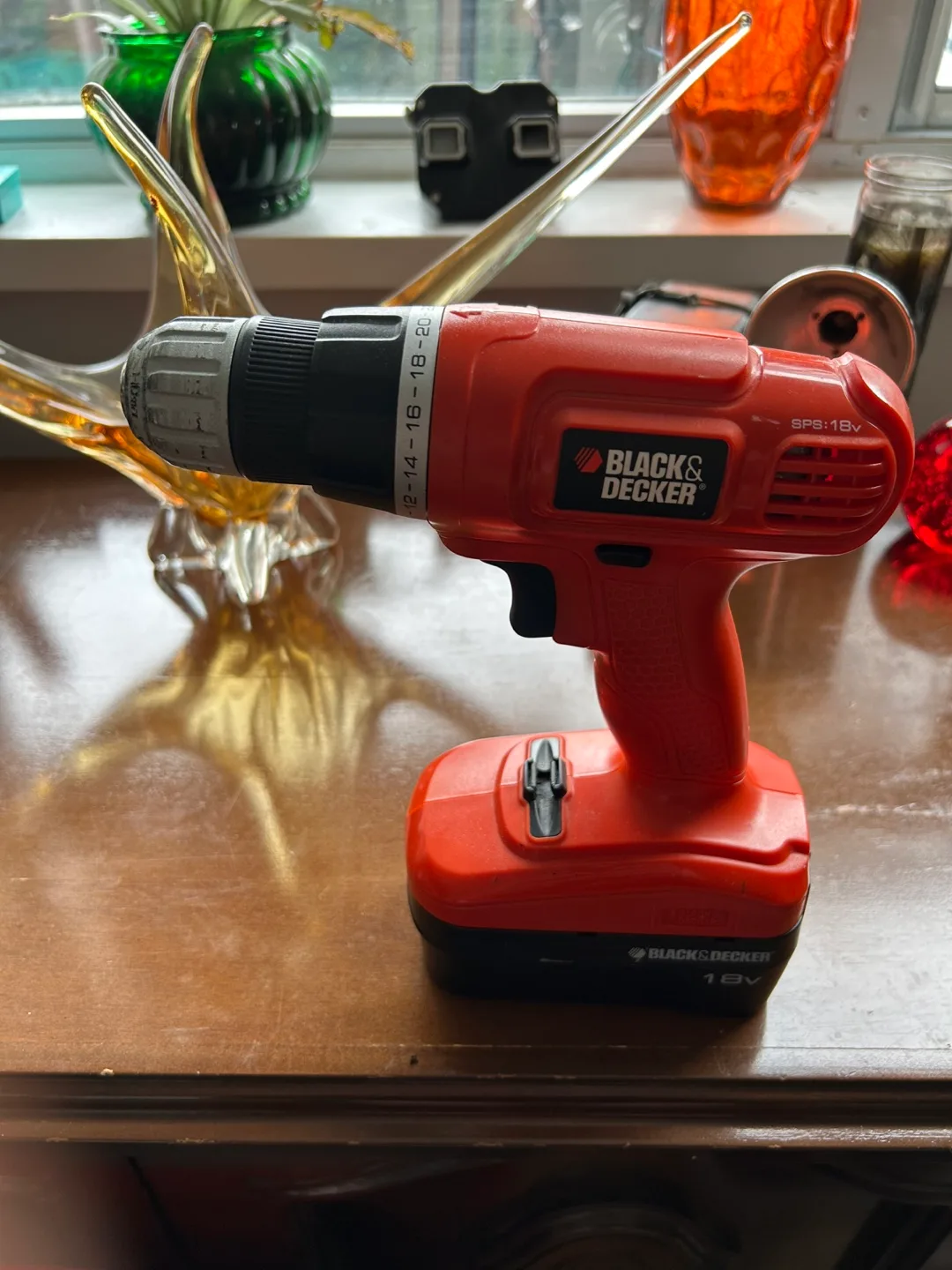 Black & Decker 18V Cordless Drill thumbnail