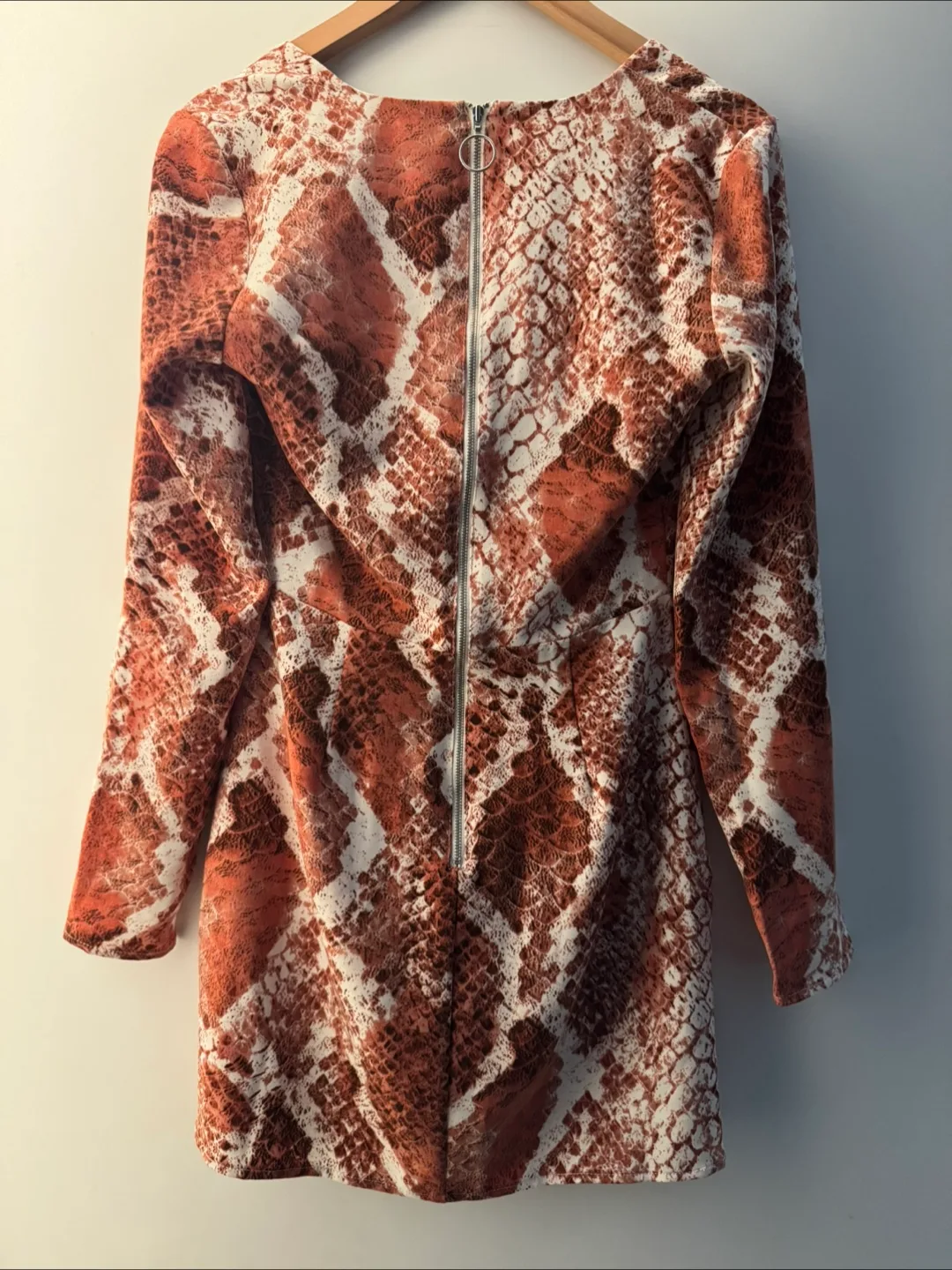 LIKE NEW Revolve NBDxNAVEN snakeskin mini dress size xs 🏒 image indicator(2)