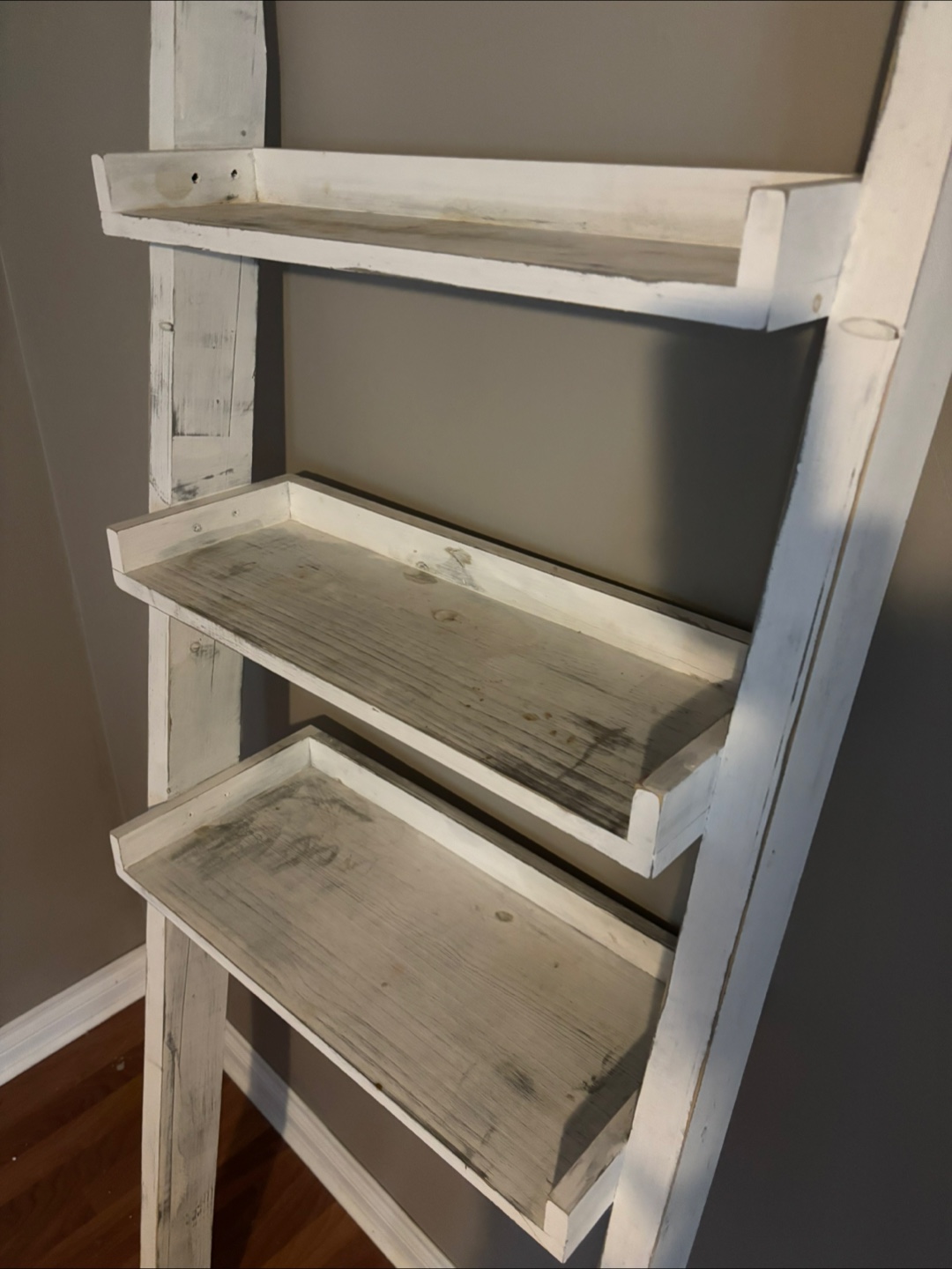 White Ladder Shelf - photo 2