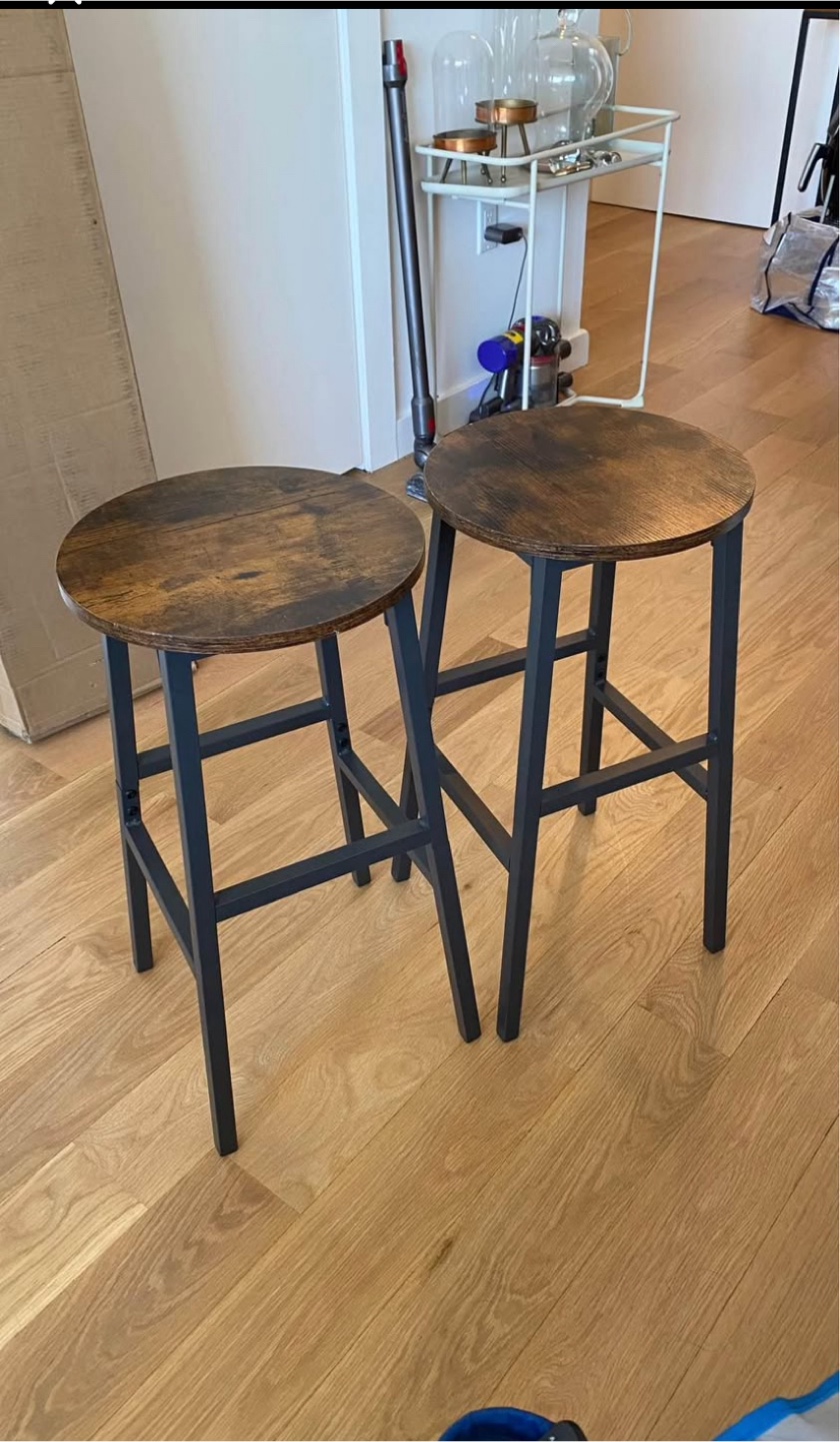 Set of Two Industrial Bar Stools 🥕