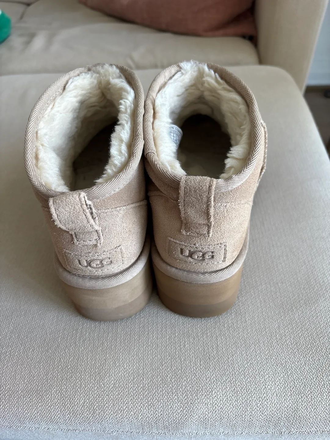 UGG Women's Neumel Platform Boots - Size 8 image indicator(3)