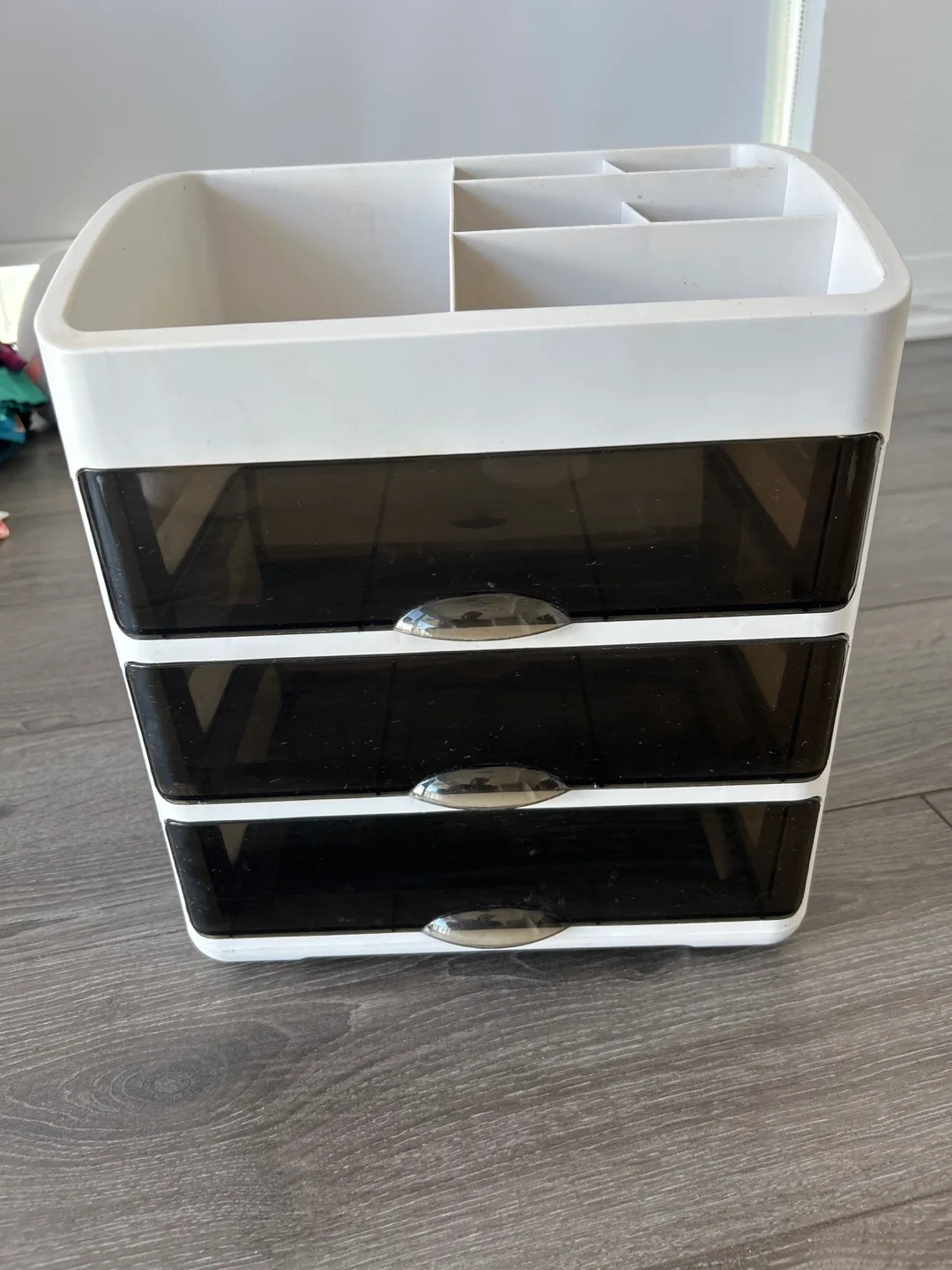 Three-Drawer Cosmetic Organiser thumbnail