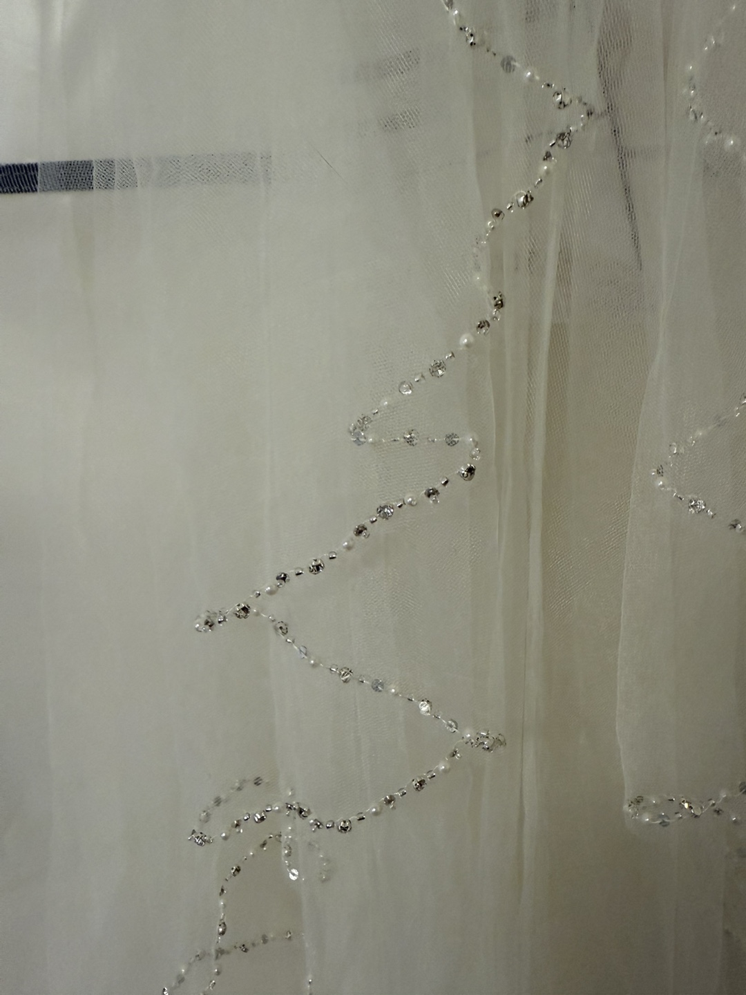Galina Signature Wedding Dress Size 18W with Veil - photo 3