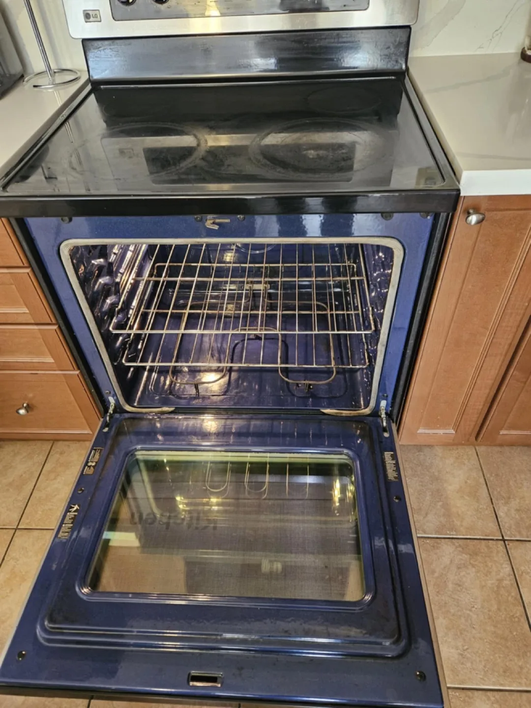LG Electric Range thumbnail