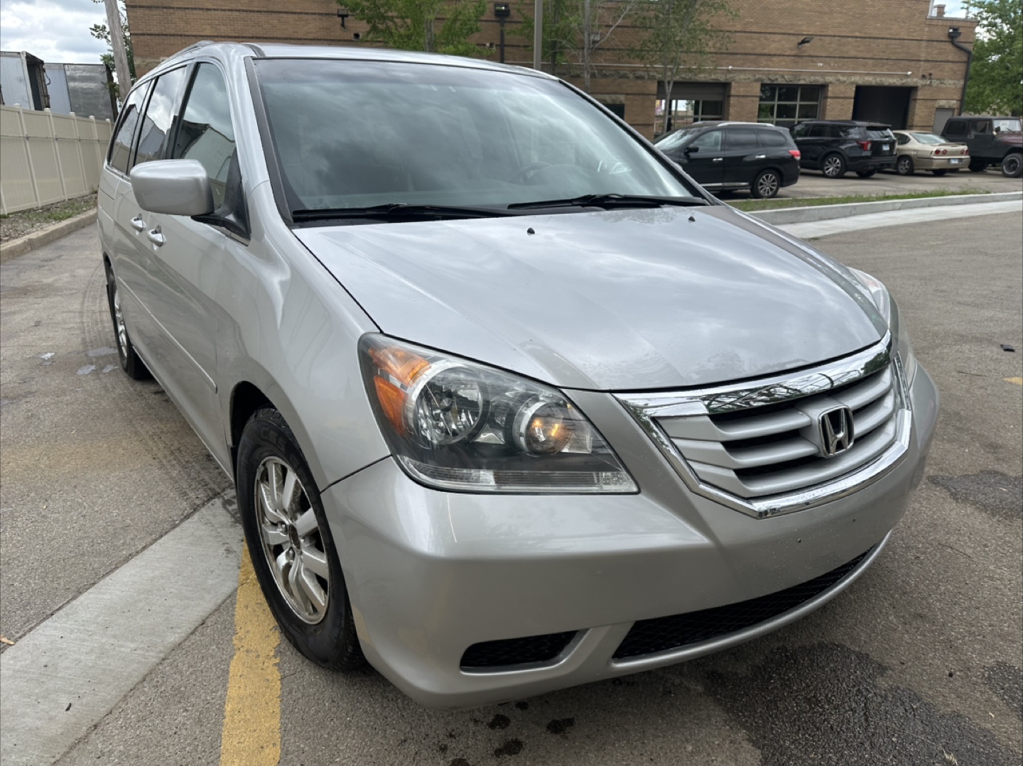LOW MILES 2010 Honda Odyssey Minivan NO RUST - photo 2