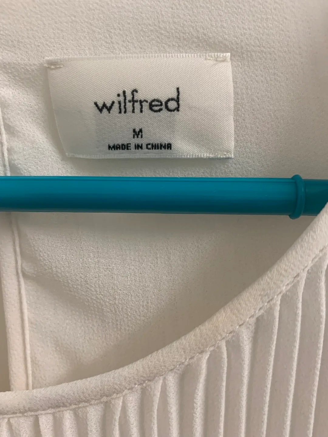 Wilfred White Pleated Blouse - Size Medium image indicator(5)