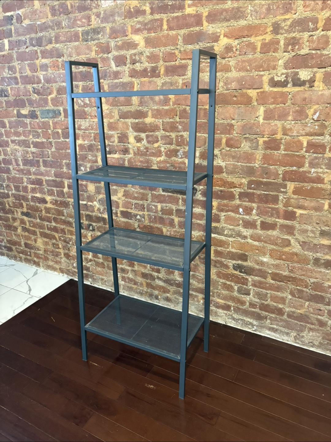 Metal 4-Tier Ladder Shelf