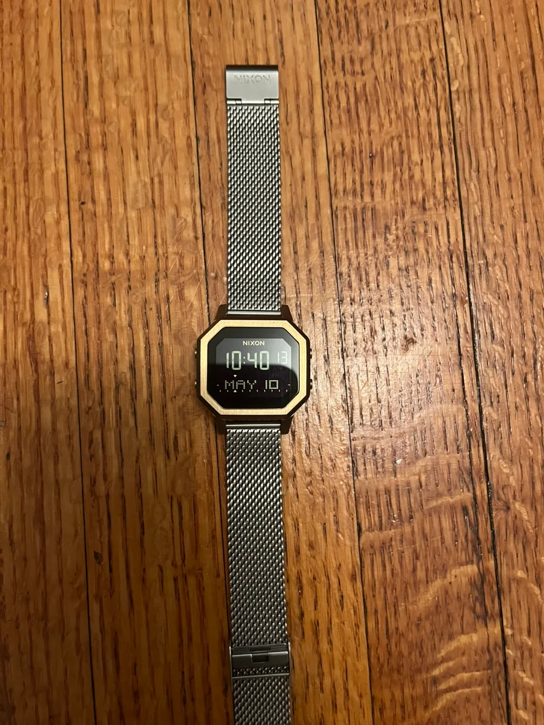 Nixon Siren Milanese Tropical Gangster Watch