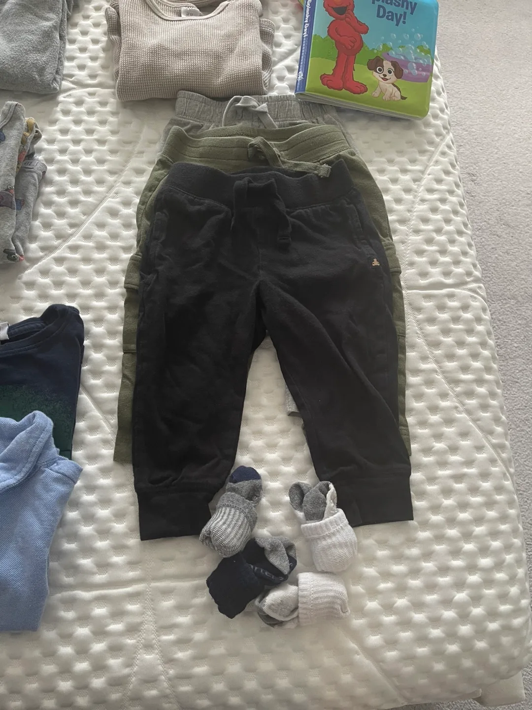 Bundle of Baby Boy Clothes & Books (Size 12-18 Months) image indicator(5)