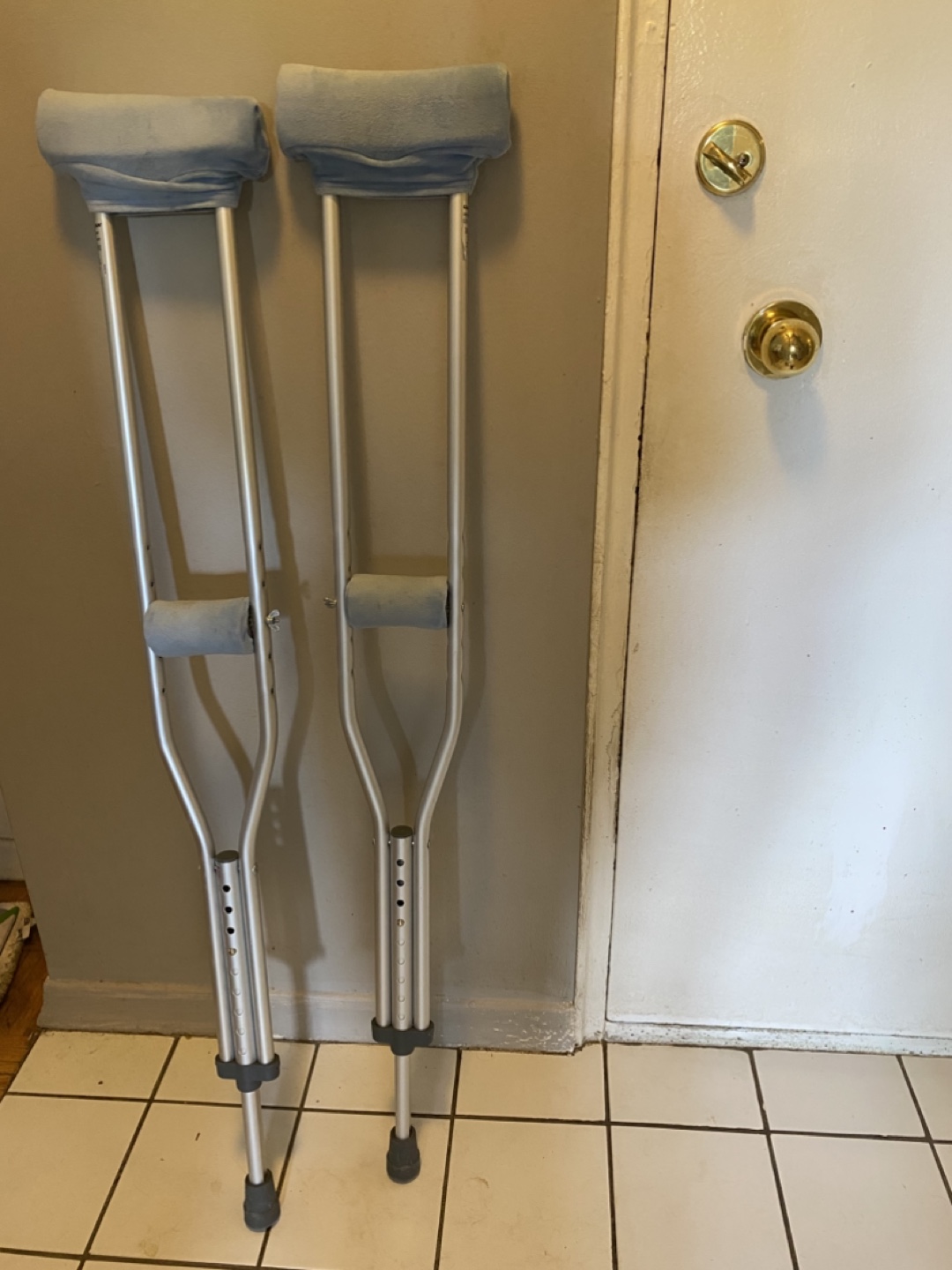 Pair of Adjustable Crutches with padding
