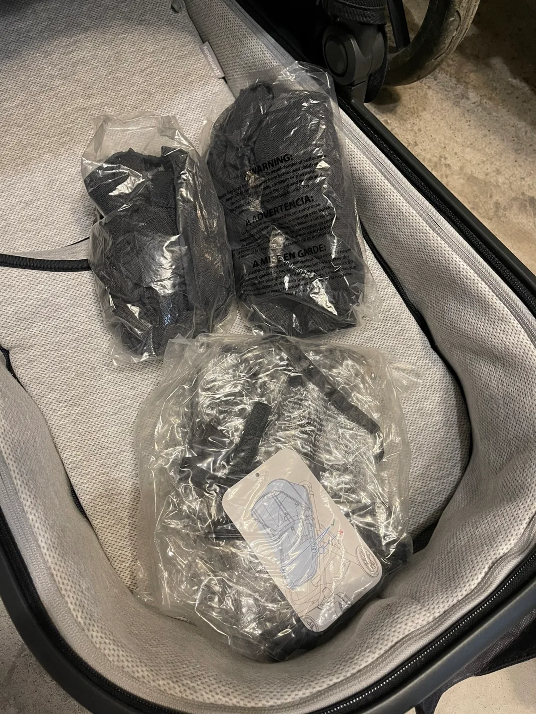 Uppababy Vista V2 Double Stroller - Black (“Jake”) image indicator(10)