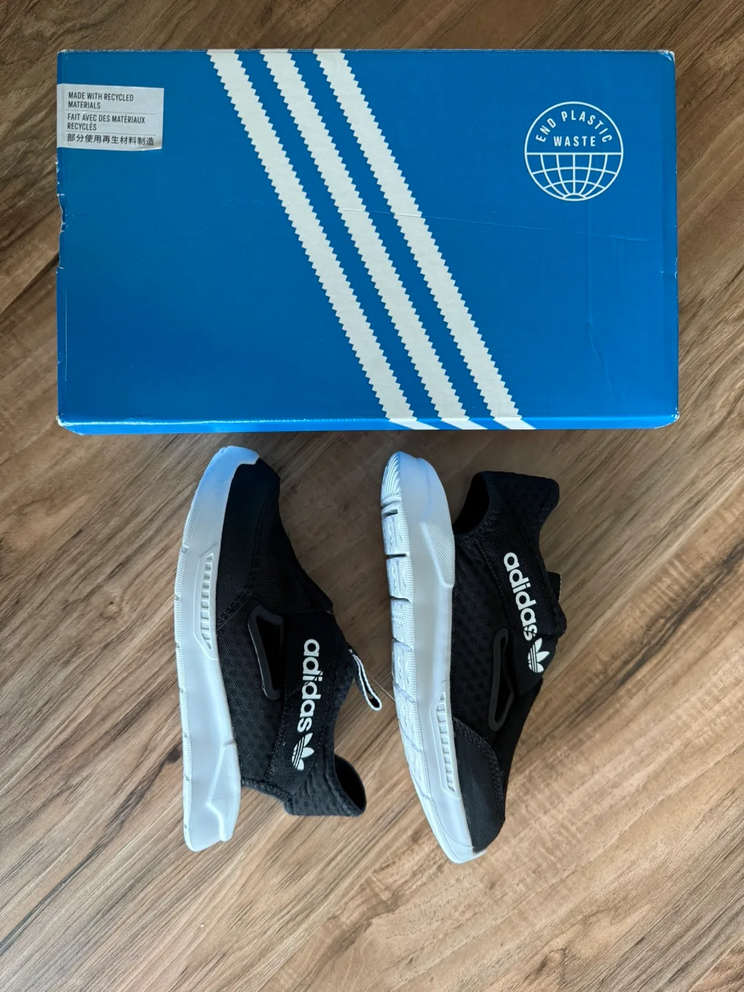 Adidas Sandals for kids 7-9 yo - Size 2 image indicator(4)