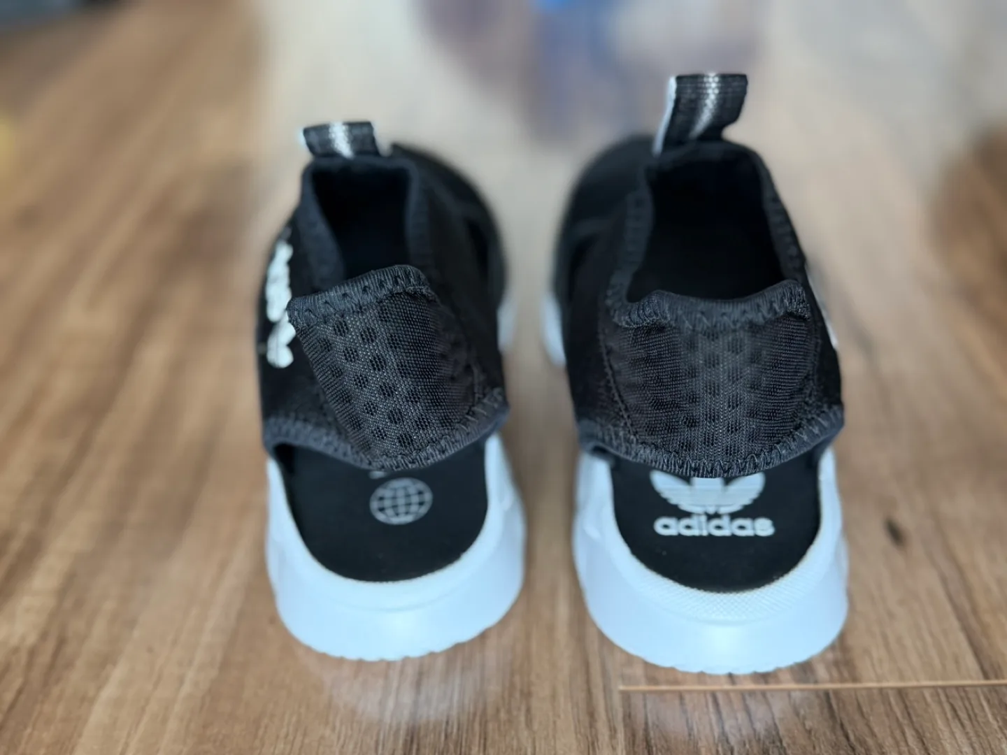 Adidas Sandals for kids 7-9 yo - Size 2 image indicator(6)