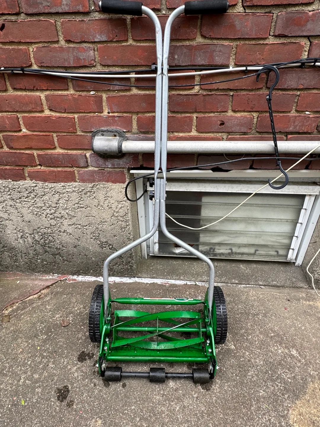 �🌿 Scotts 14” Manual Push Reel Lawn Mower – Excellent Condition thumbnail