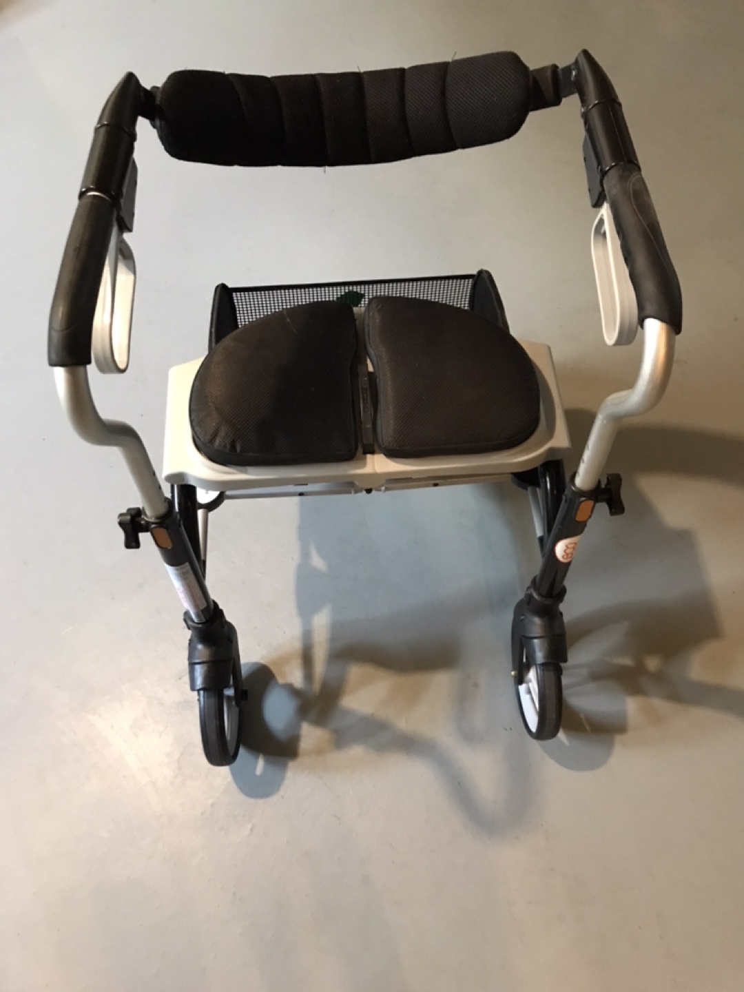 Evolution Xpresso Lite Rollator Walker - photo 3