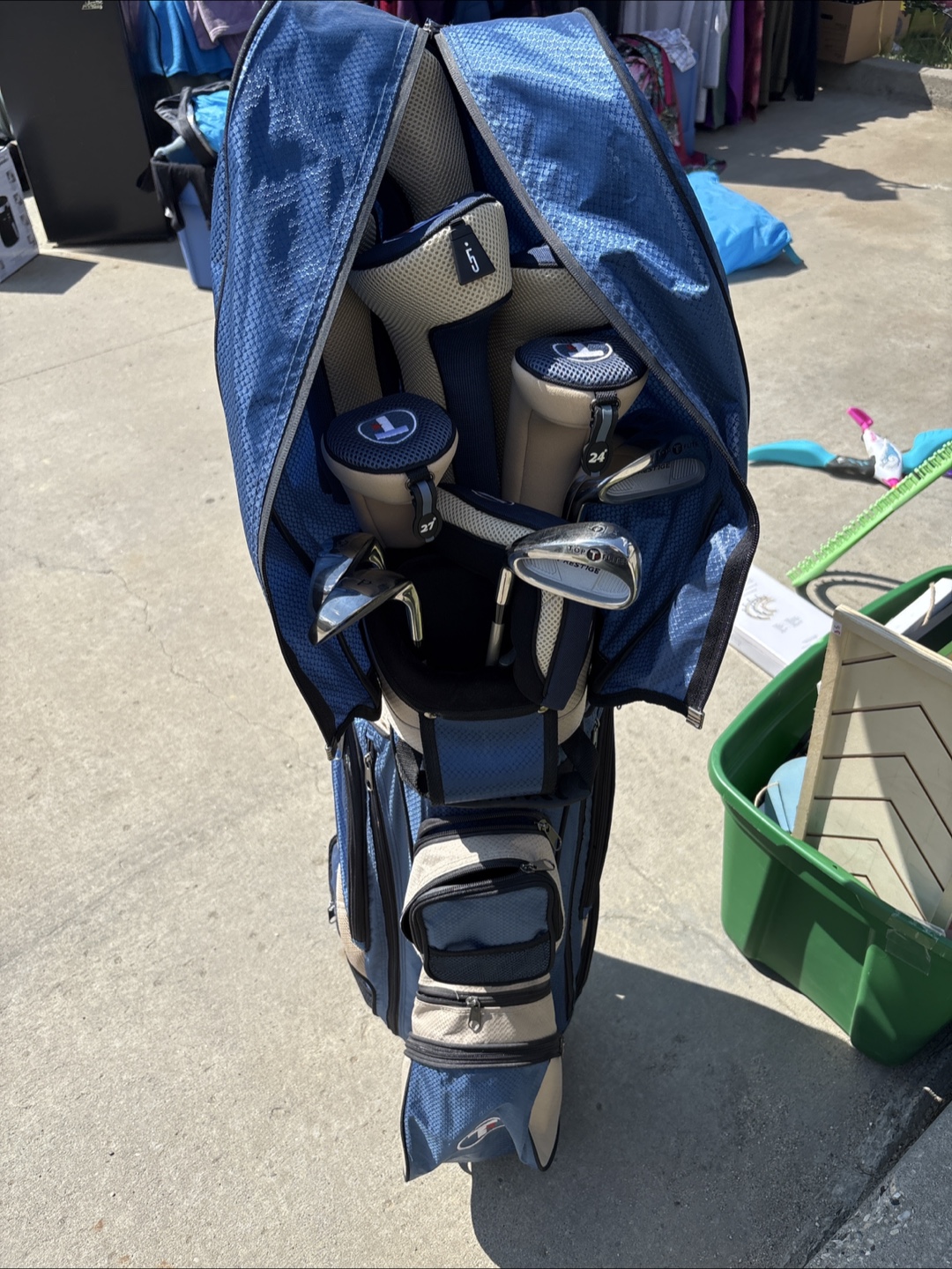 Top-Flite Golf Club Set with Bag