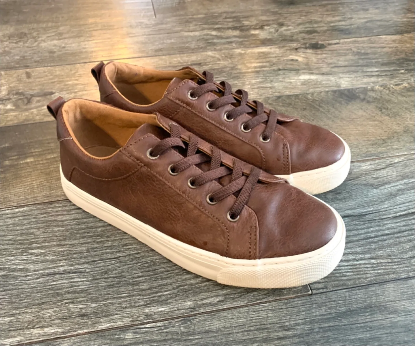 Boys Size 5 Shoes image indicator(3)