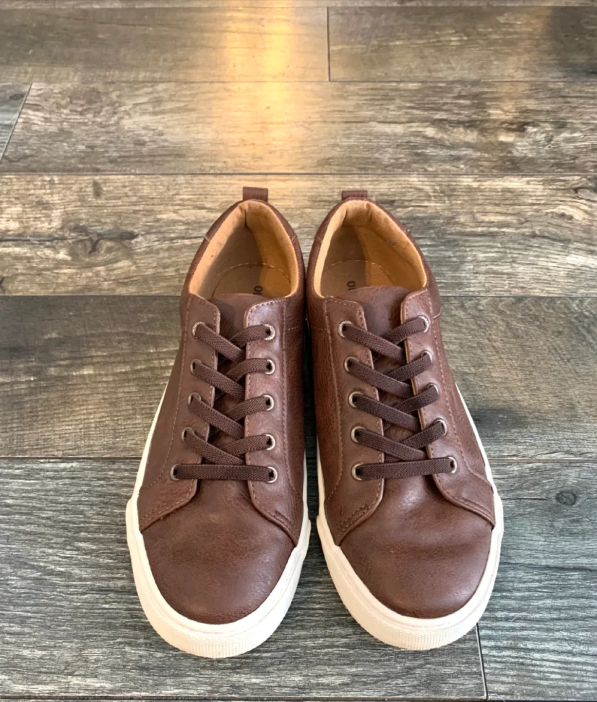 Boys Size 5 Shoes image indicator(4)